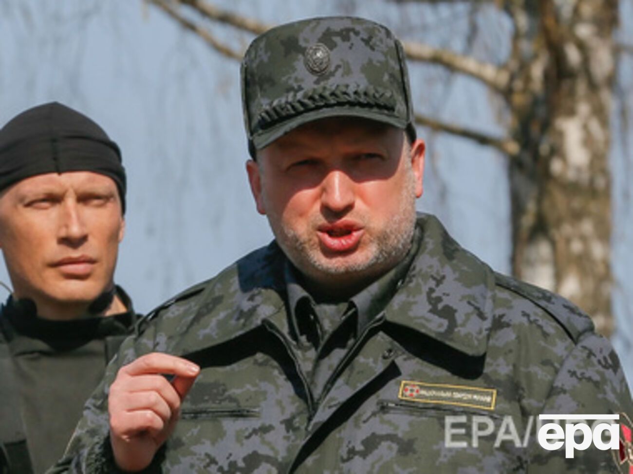 Автомобиль Турчинова попал под обстрел