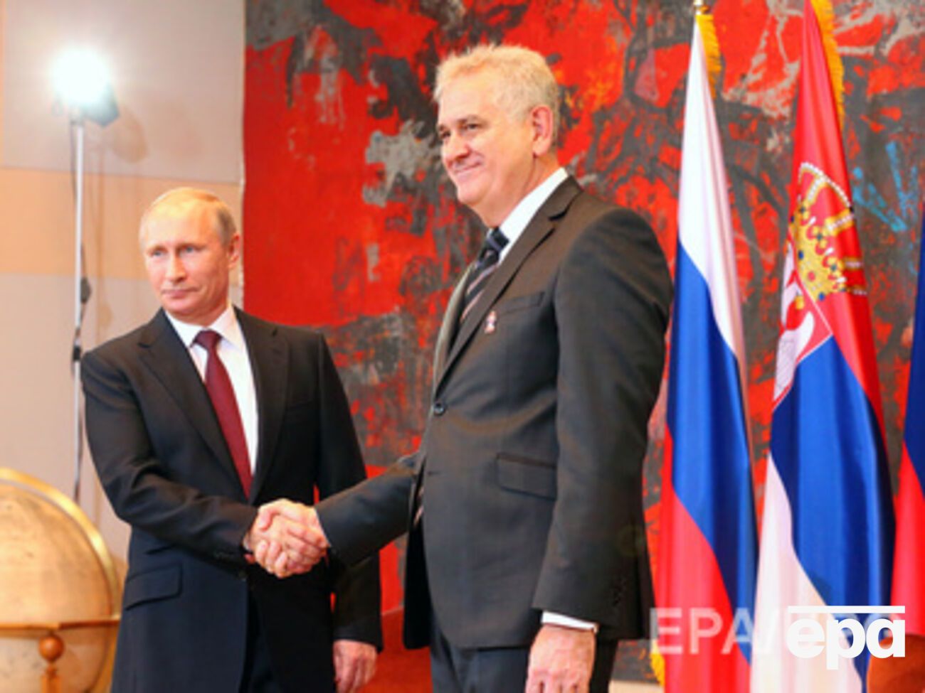 Николич надеется, что Сербия может помочь ЕС и России не забывать об их совместных интересах, в том числе в области энергоносителей