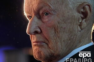 Бжезинский призвал поставлять Украине оборонное вооружение