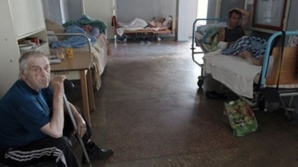 Тымчук: Идет "сортировка" раненых боевиков: в городской больнице Горловки №2 к вчерашнему вечеру находилось до 50 террористов с ранениями средней и легкой тяжести