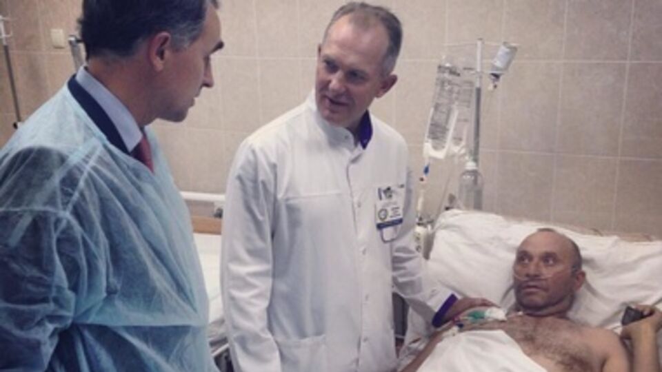 В украинских больницах лечится 21 тяжелораненый боец