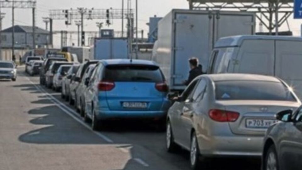 На переправе очереди