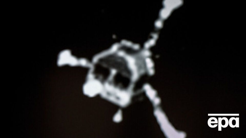 Rosetta исследует открытую украинцами комету