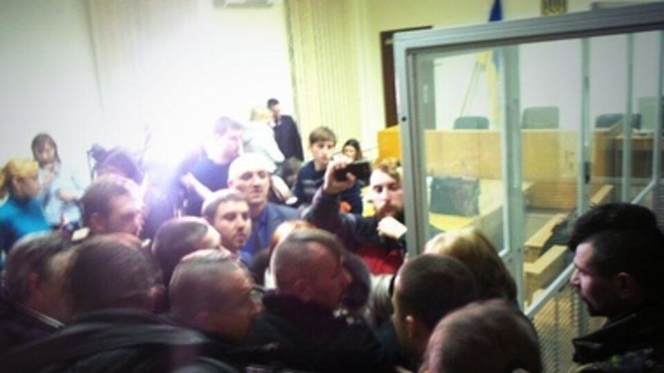 Сегодня в зале заседаний из-за затягивания процесса избрания судей возникали споры