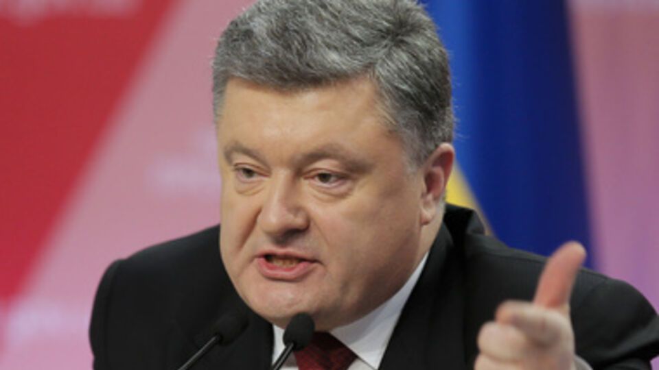 Порошенко дал поручение срочно созвать заседание СНБО