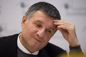 Аваков: Напряженная ситуация остается в Дебальцево, Авдеевке и Дзержинске