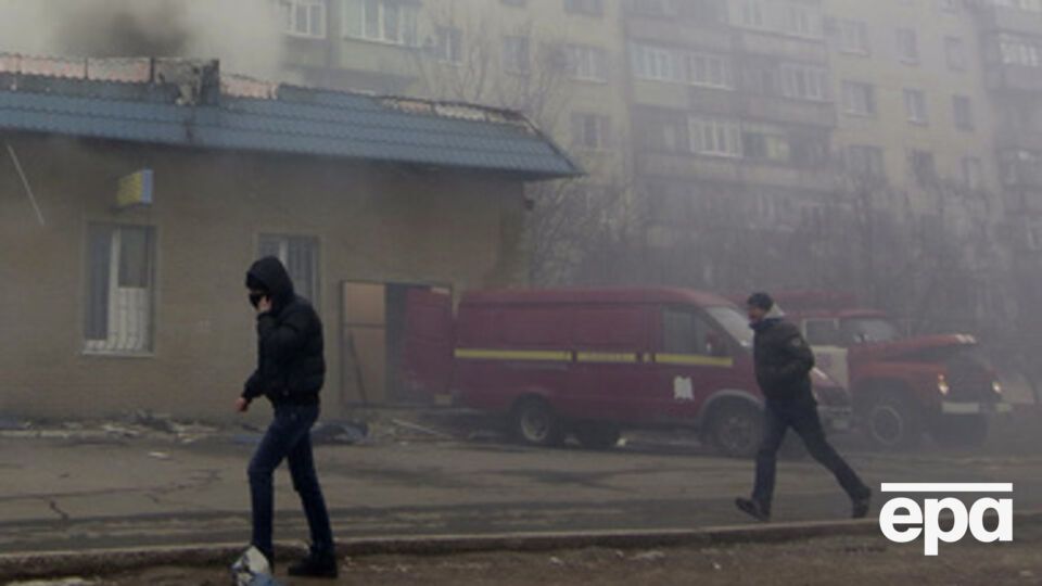 По данным МВД, жертвами обстрела стали 29 человек, 93 получили ранения