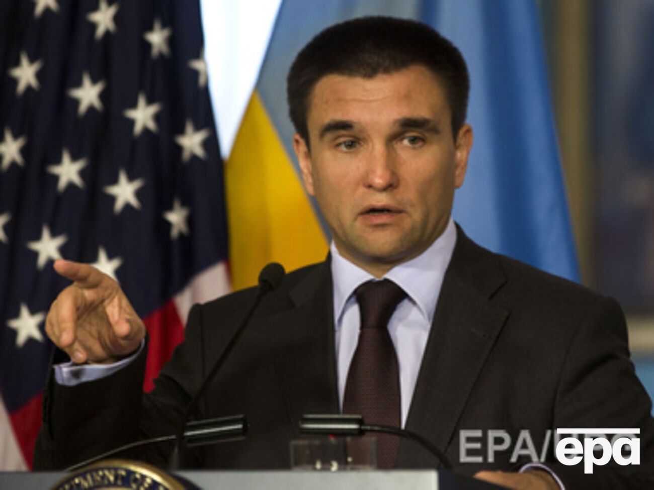 Украина выступает за расширение формата переговоров, заявил Климкин