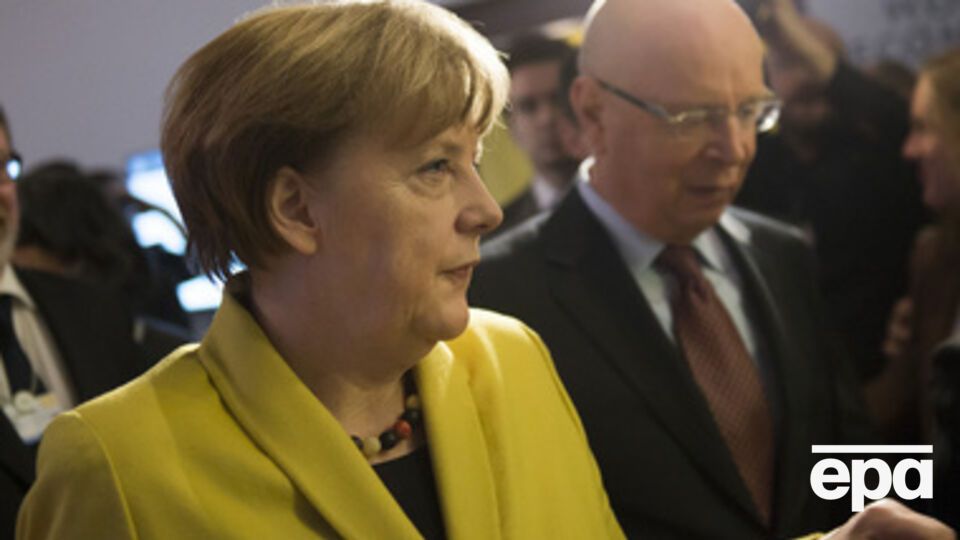 Меркель провела разговор с Путиным