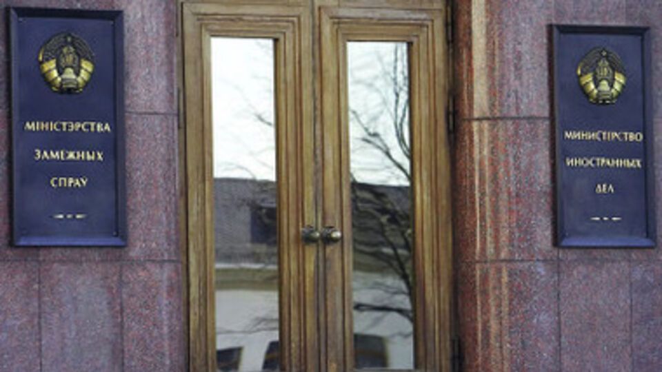 Беларусь готова оказать необходимое содействие для встречи трехсторонней контактной группы