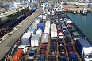 В данный момент на переправе штатные погодные условия, сила ветра не превышает 10 м/с