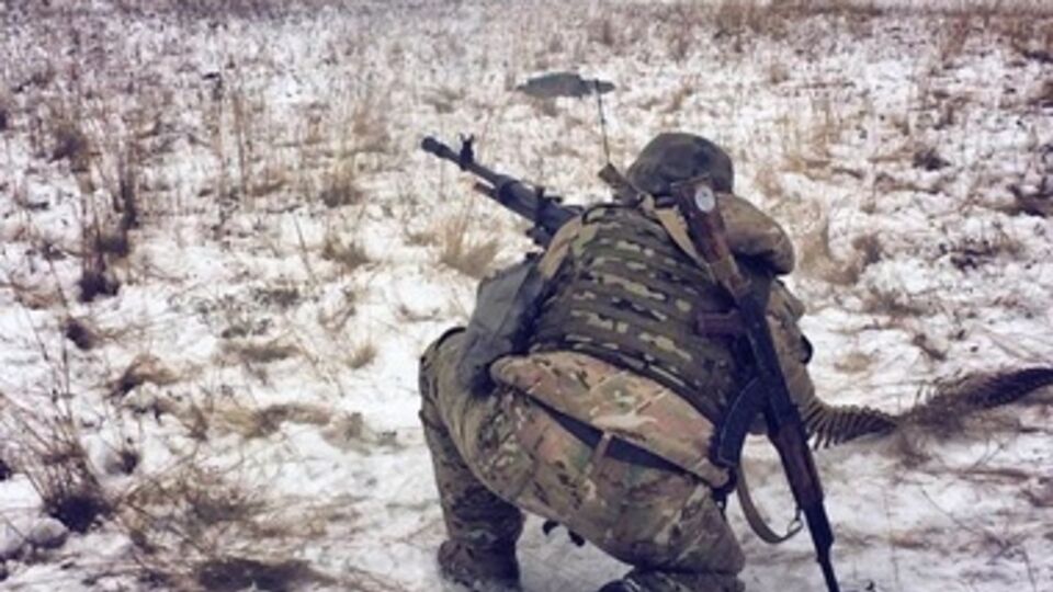 Группа, вооруженная тяжелым пулеметом "Утес", открыла огонь по снайперскому гнезду и полностью уничтожила его