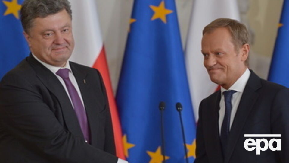 Порошенко поблагодарил Туска в связи с его заявлением о четкой поддержке Украины и призывом к более жесткой позиции ЕС по отношению к HA