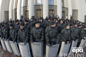 Правительственный квартал усиленно охраняют