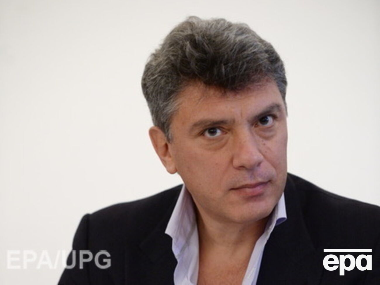 Немцов анонсировал "антикризисный марш"