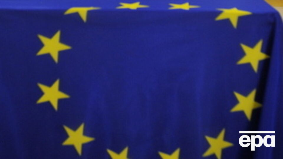 Новые санкции ЕС против России станут ответом на эскалацию ситуацию на Донбассе, подчеркнуло Reuters