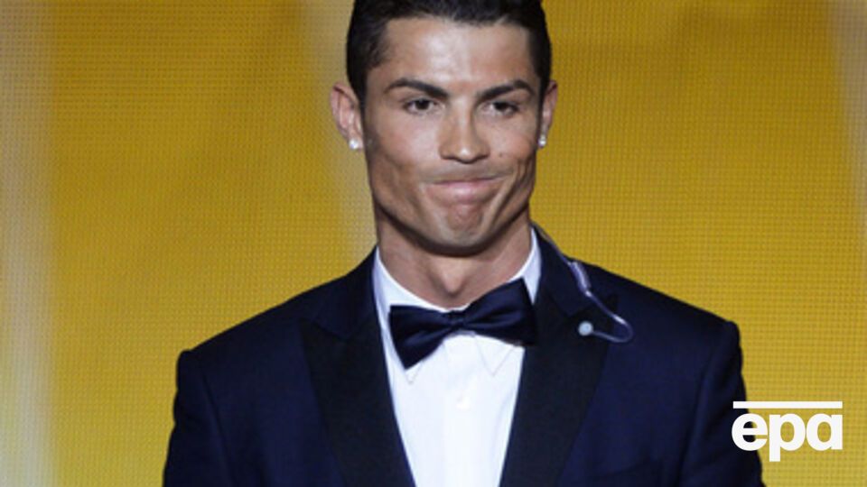 Роналду дисквалифицировали на два матча