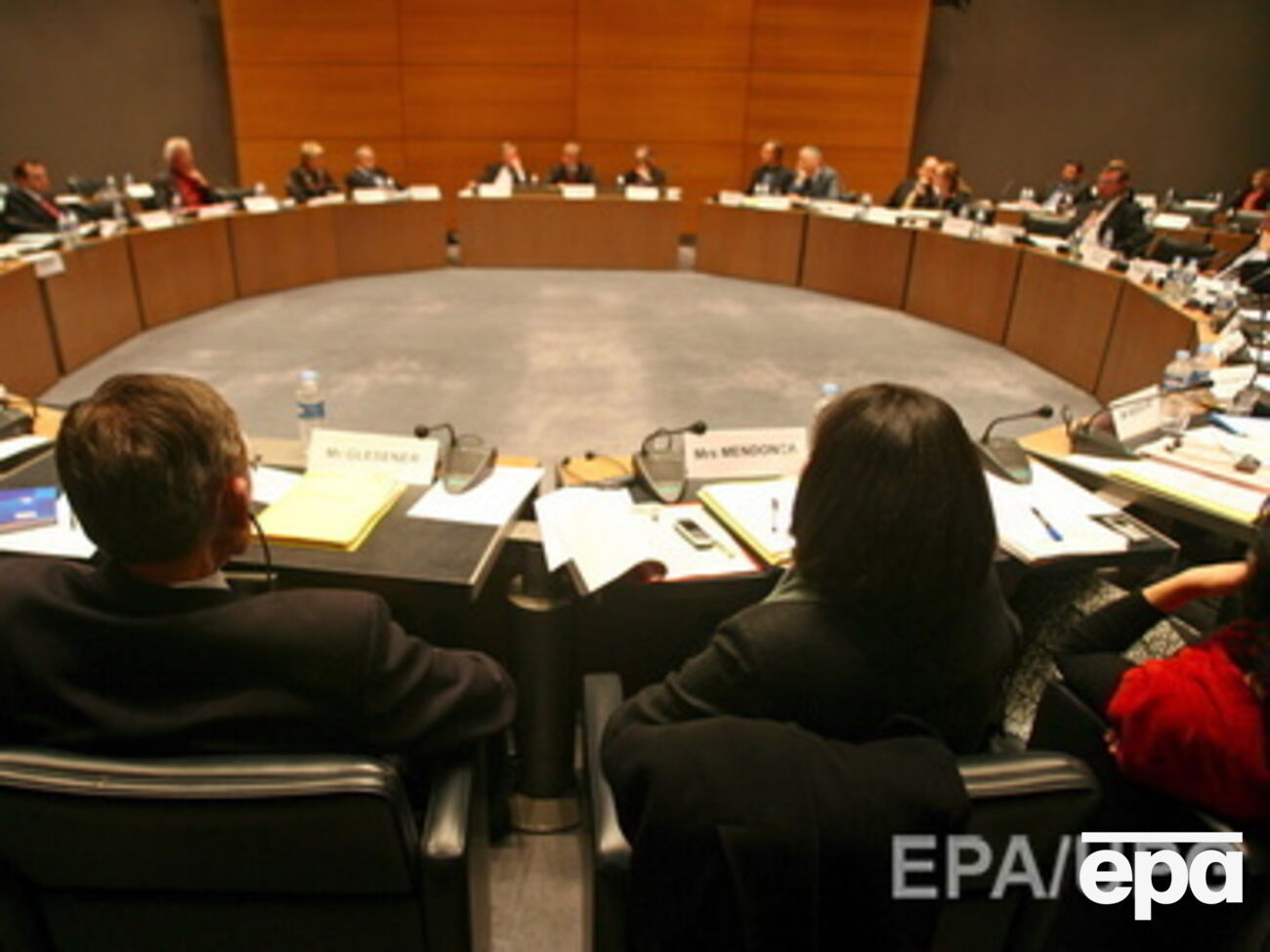 Российская делегация в ПАСЕ "наказала" себя до конца 2015 года