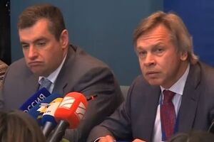 Алексей Пушков (справа) заявил, что Россия не будет выполнять резолюцию ПАСЕ