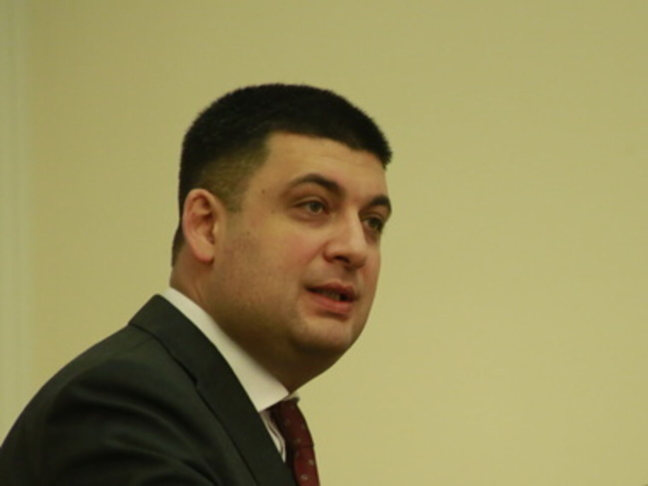 Владимир Гройсман обязал всех депутатов публиковать свои декларации