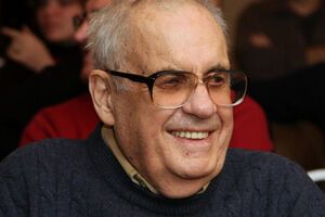 Эльдара Рязанова выписали из больницы