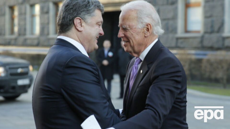 Порошенко обсудил с Байденом ситуацию на Донбассе и пути ее мирного урегулирования