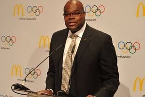 Томпсон покидает свой пост после 25 лет работы в компании