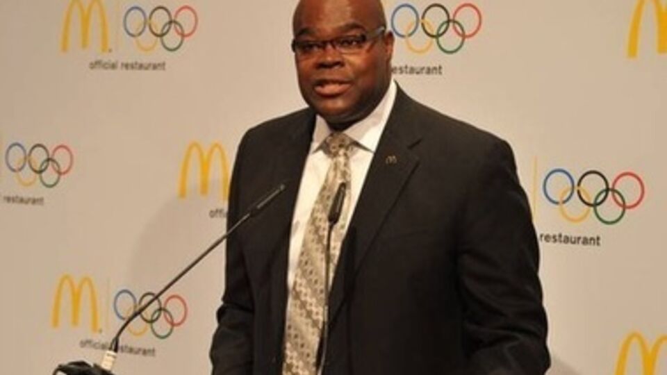 Томпсон покидает свой пост после 25 лет работы в компании