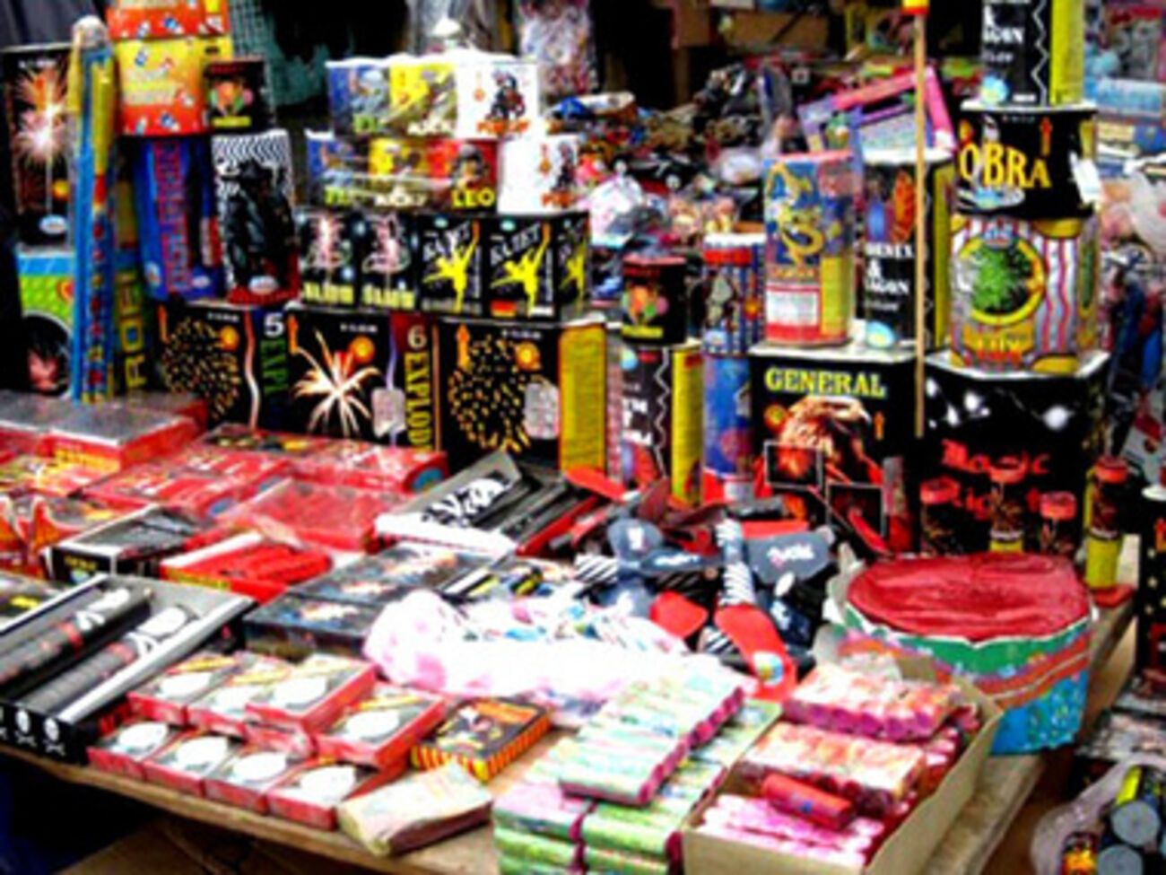 Милиция изъяла 6900 единиц пиротехнической продукции