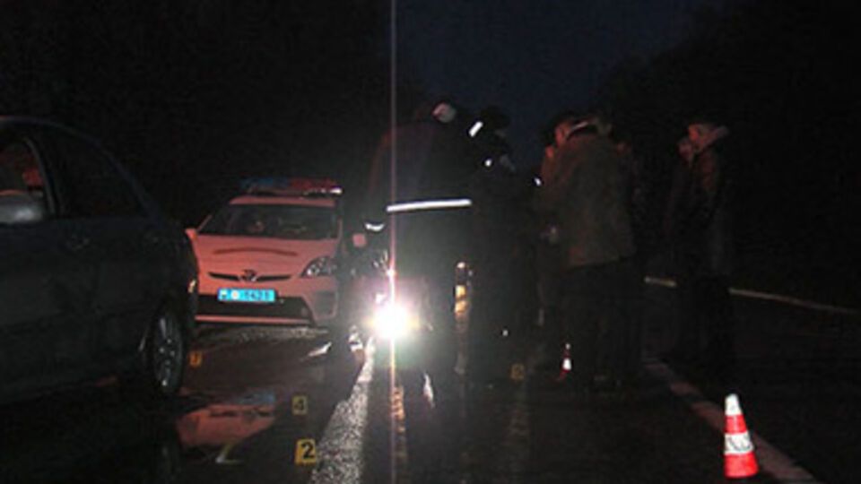 Водитель ранил милиционера