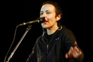 Песни Чичериной в Луганске стали прологом к шоу луганских байкеров о борьбе добра со злом