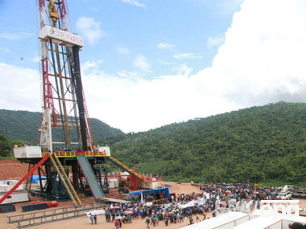 Цена на нефть может начать восстанавливаться не ранее второго полугодия 2015 года