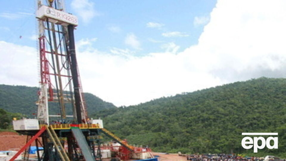 Цена на нефть может начать восстанавливаться не ранее второго полугодия 2015 года