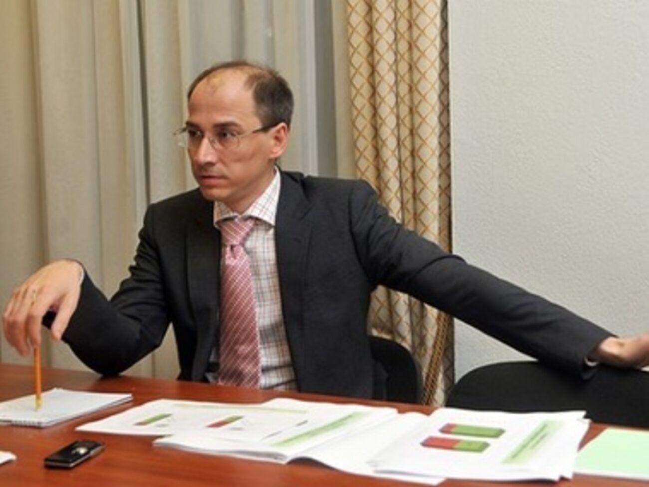 Минфин:&nbsp;Максимальный оклад нардепов не может превышать семи минимальных зарплат