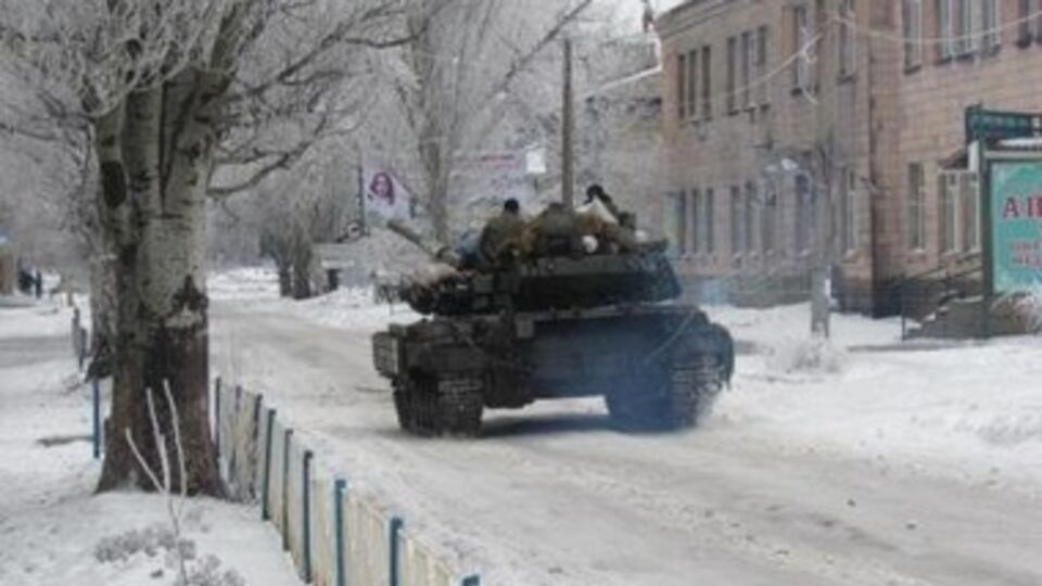 В Углегорске продолжаются бои