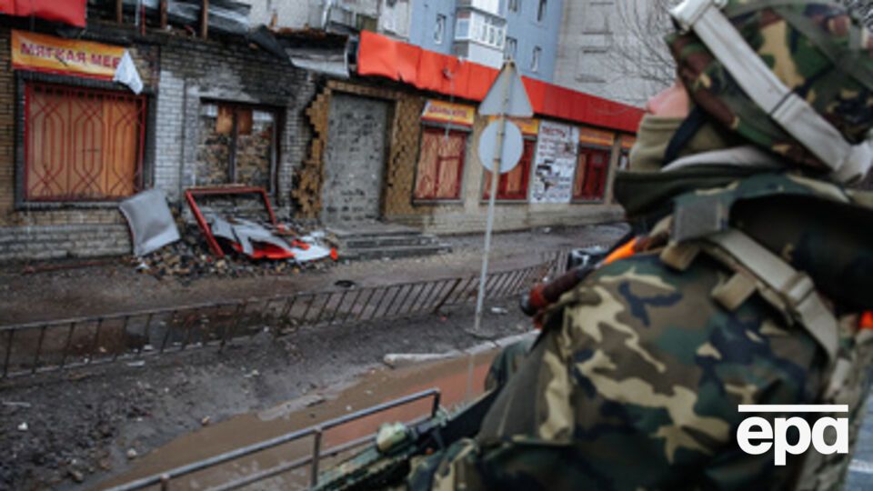 В Углегорске продолжаются бои