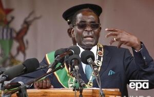 В августе 2014 года Мугабе, находящийся у власти уже около 35 лет, был переизбран на пост президента Зимбабве шестой раз