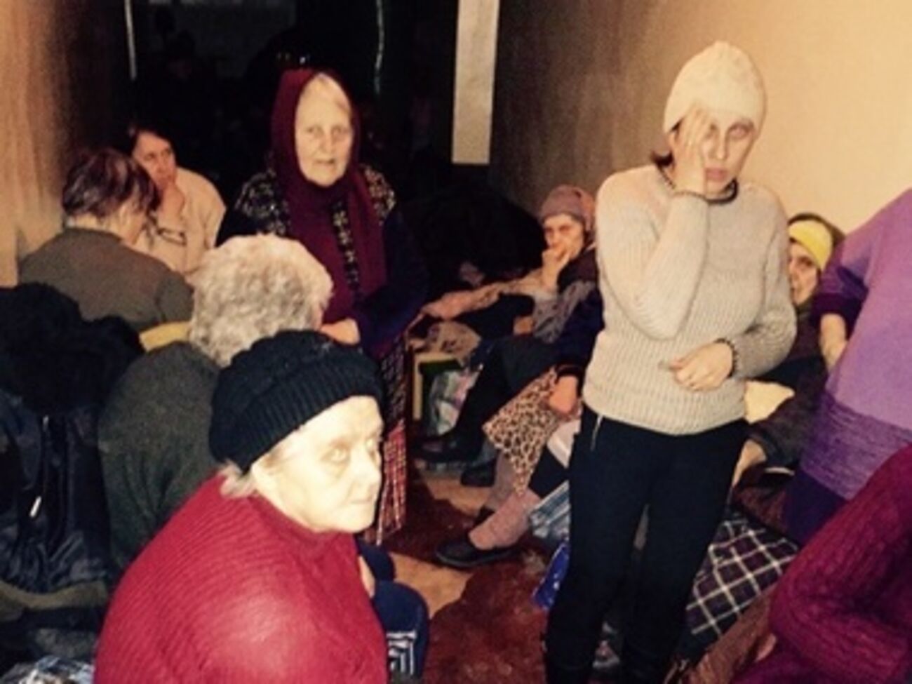 Аброськин: Местные жители продолжают скрываться в бомбоубежищах. Нервы у людей на пределе