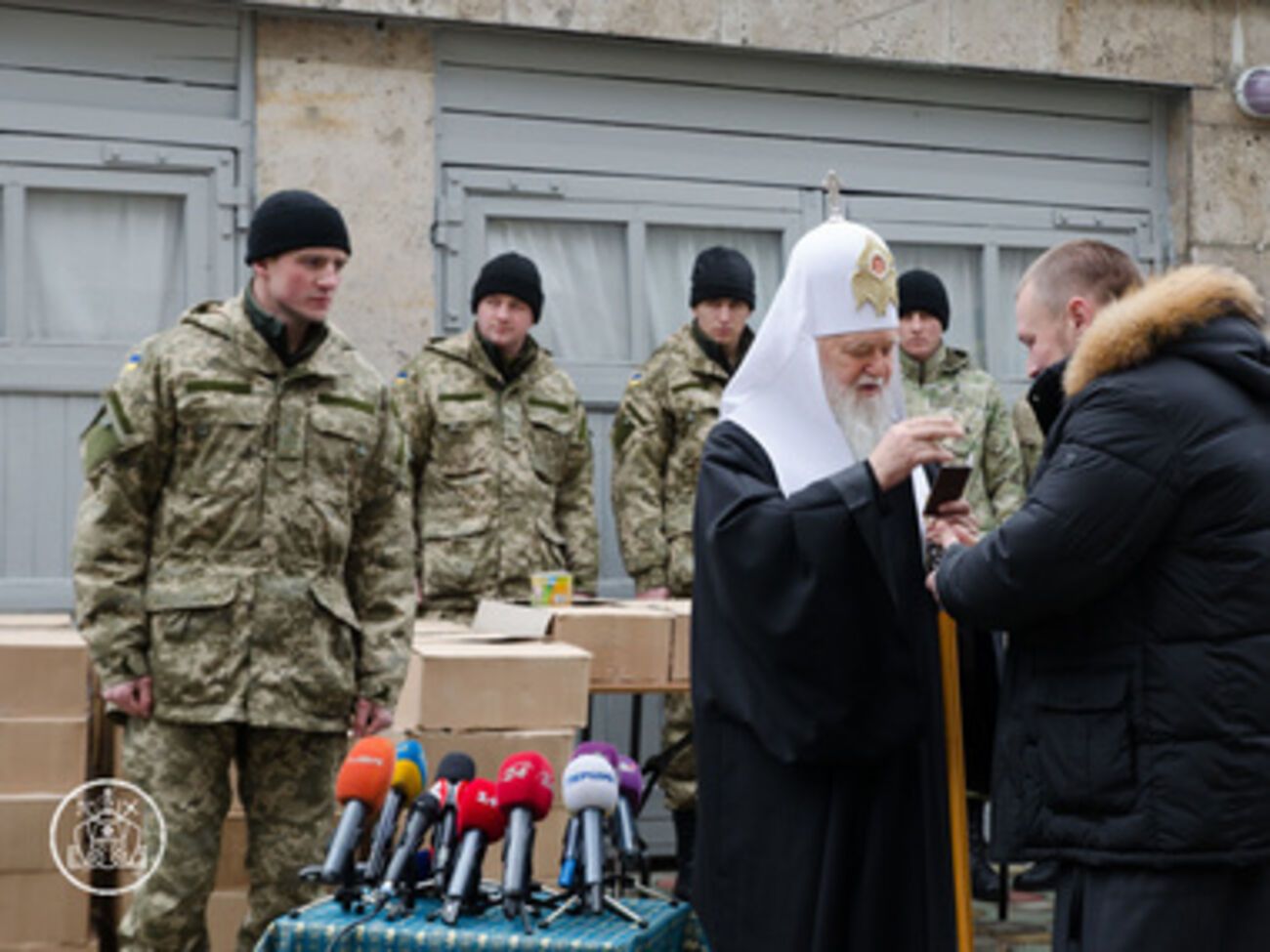 Военные получили помощь от УПЦ КП