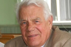 Долгие годы жизнь Ягодина была связана с Московским химико-технологическим институтом им. Менделеева