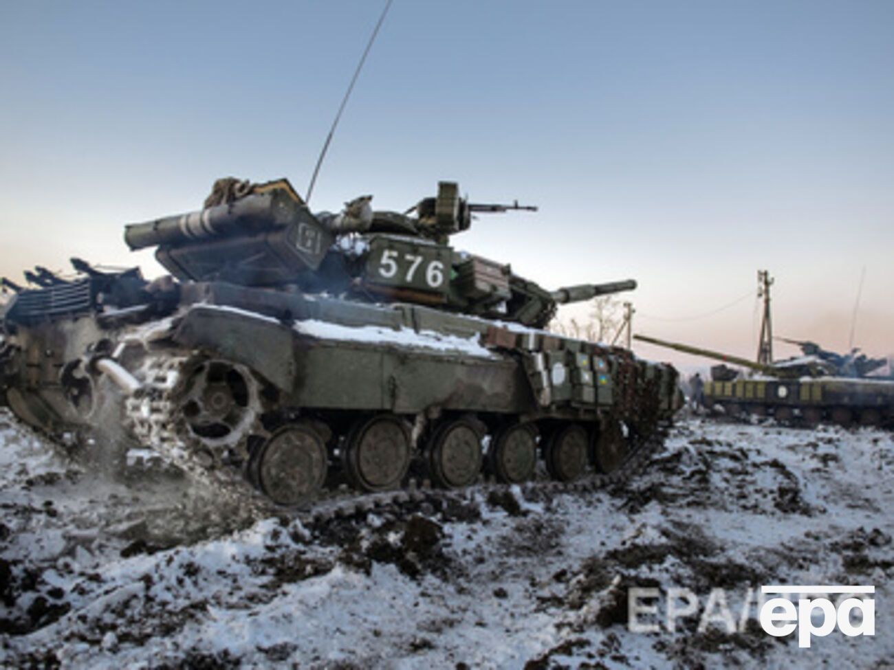 Украинские войска не ведут боевые действия под Донецком, сообщил Роман Доник