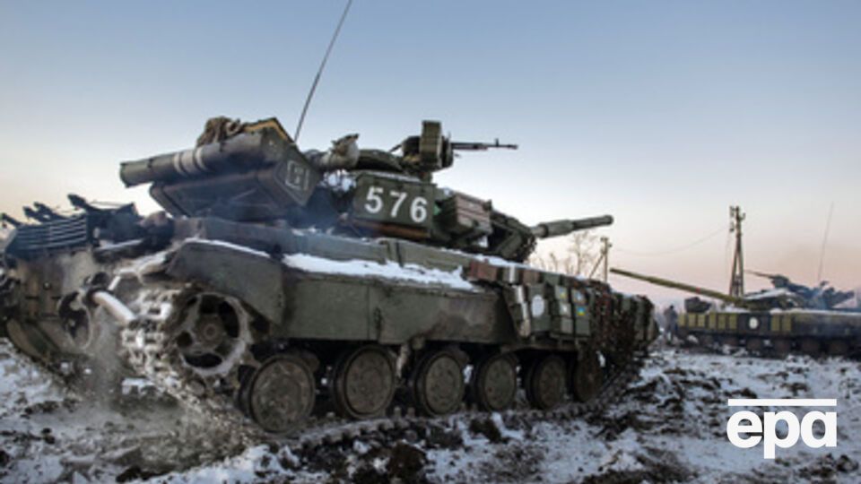 Украинские войска не ведут боевые действия под Донецком, сообщил Роман Доник