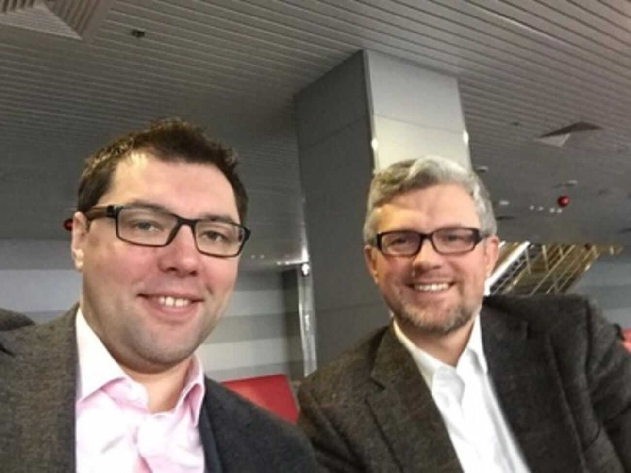 Макеев&nbsp;подтвердил&nbsp;свой вылет в Берлин вместе с новым послом Украины в Германии Андреем Мельником сообщением&nbsp;в своем Twitter