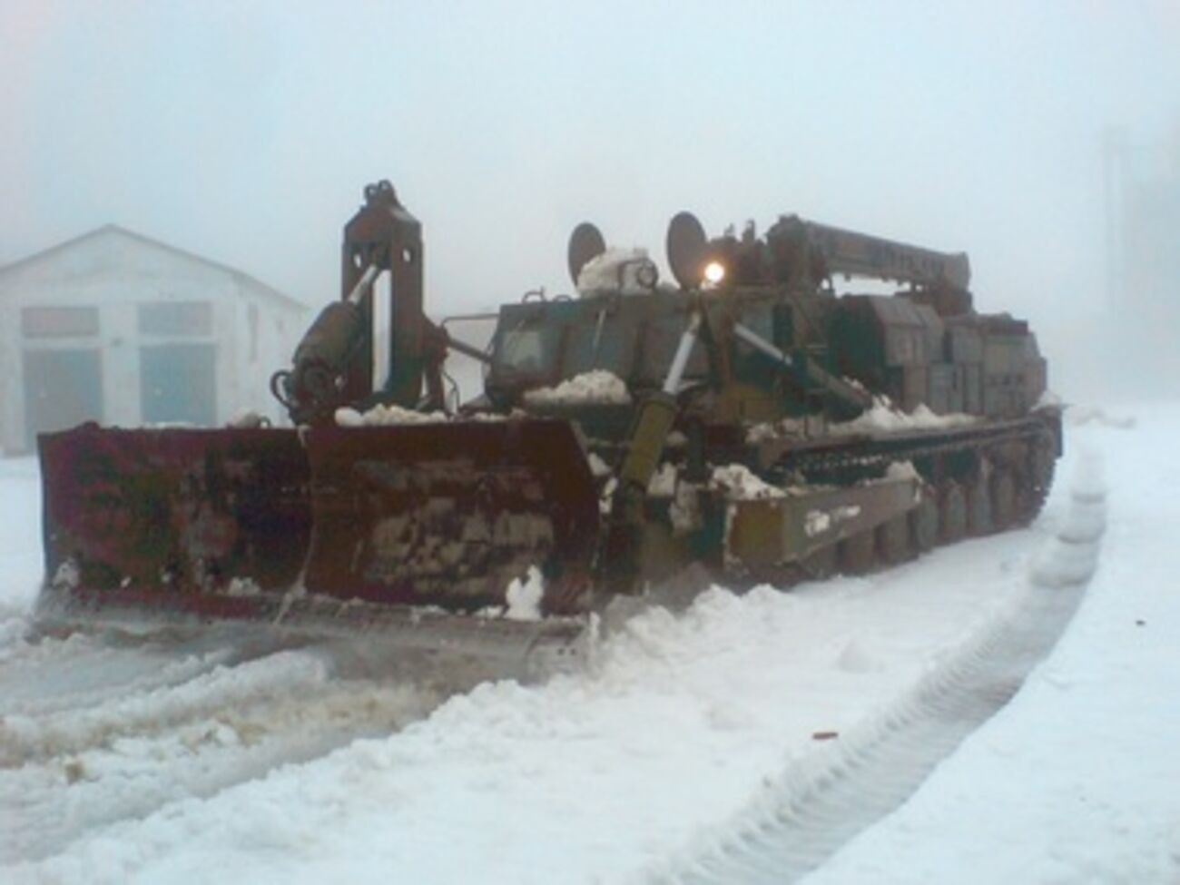 Снегоочистные работы продолжаются