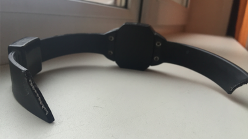 Навальный не будет соблюдать режим домашнего ареста – он срезал браслет