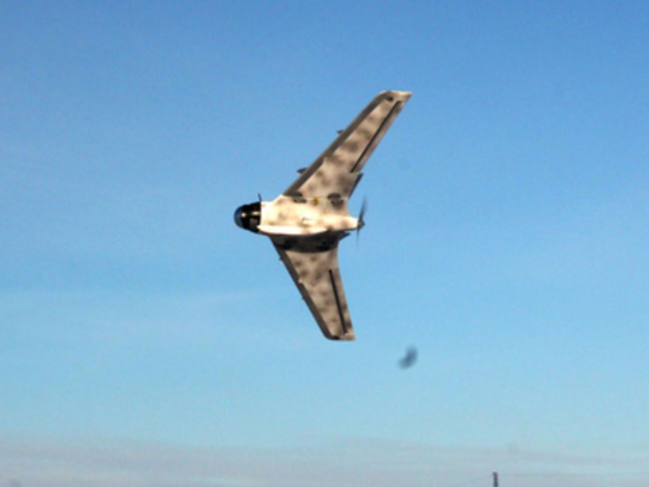 В Ровенской области волонтеры испробовали экспериментальный беспилотник. Фоторепортаж