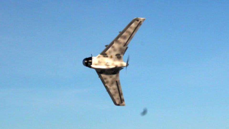 В Ровенской области волонтеры испробовали экспериментальный беспилотник. Фоторепортаж
