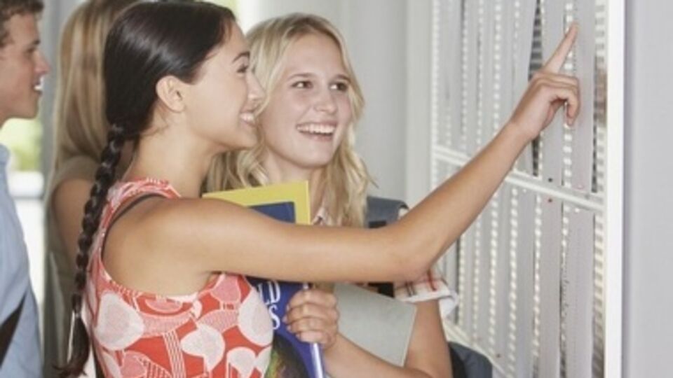 Абитуриентам ограничили количество вузов для подачи документов