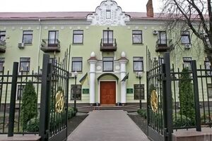 Остатки средств на едином казначейском счете (ЕКС) к началу 2015 года составили 3,01 млрд грн, что на 73% выше показателя на начало 2014 года