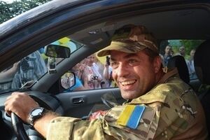 Бирюков: Корабли из Канады привезут 67 000 пар обуви, 28 000 курток и брюк